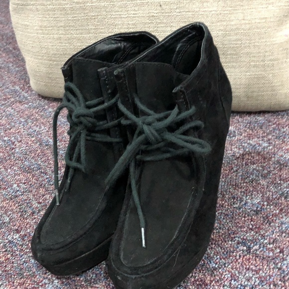 Nine west wedges! - Picture 1 of 3